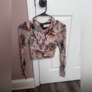 Pretty Little Thing Print Mesh Crop Shirt